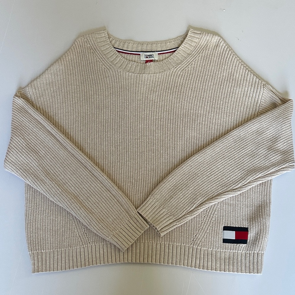 Tommy Hilfiger Women's Beige Crew Neck Sweater